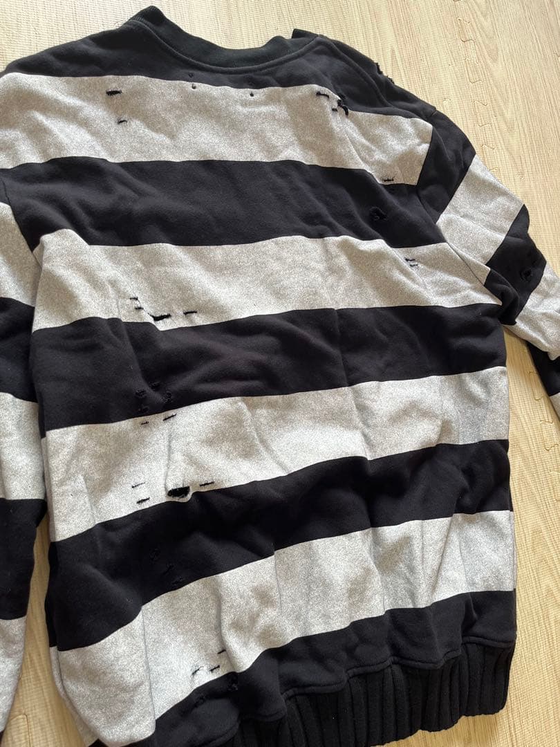 AMIRI ダメージスウェット　Mサイズ