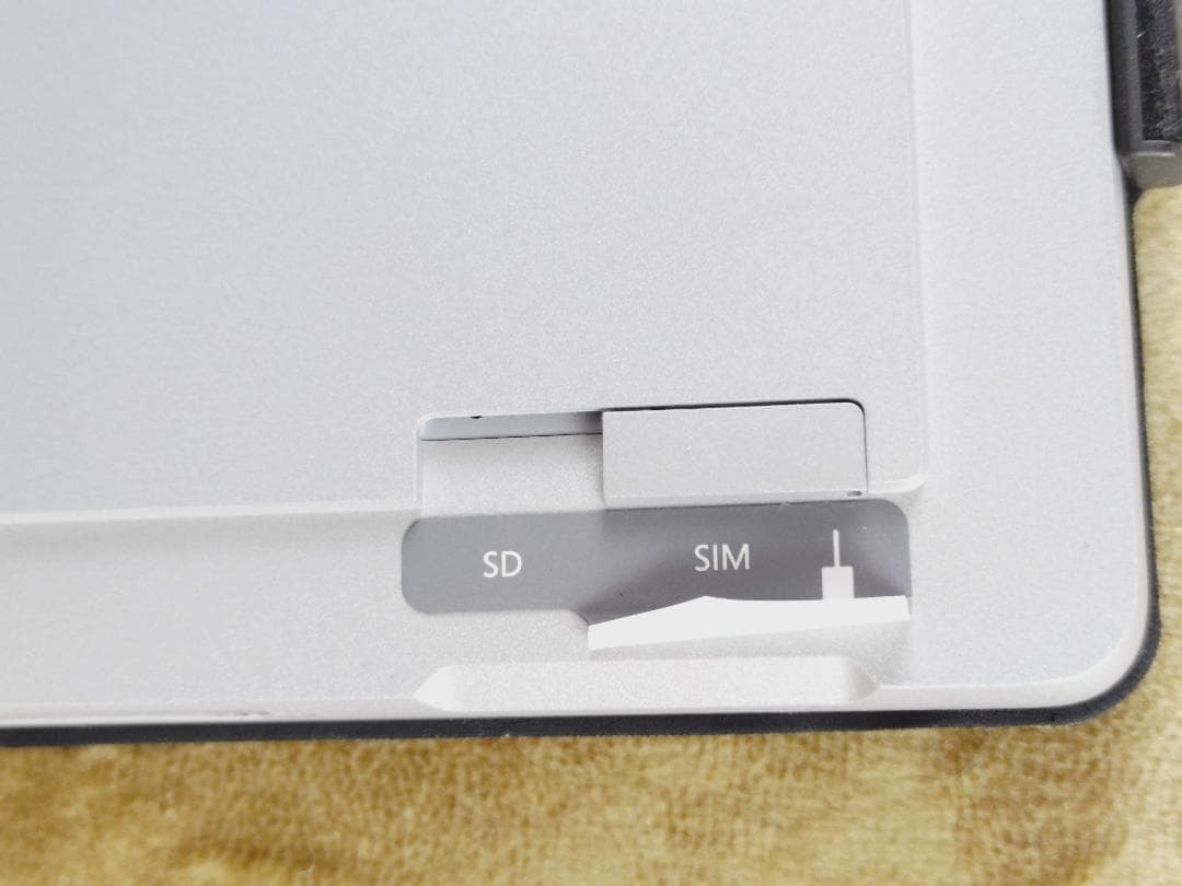 Surface Pro SIMフリー Core i5/8GB/256GB