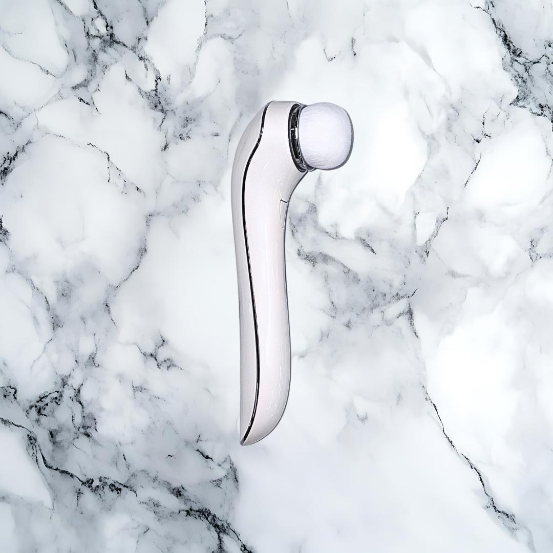 リファクリア　RF-CL2123B　中古品　洗顔ブラシ、洗顔器　RCL04