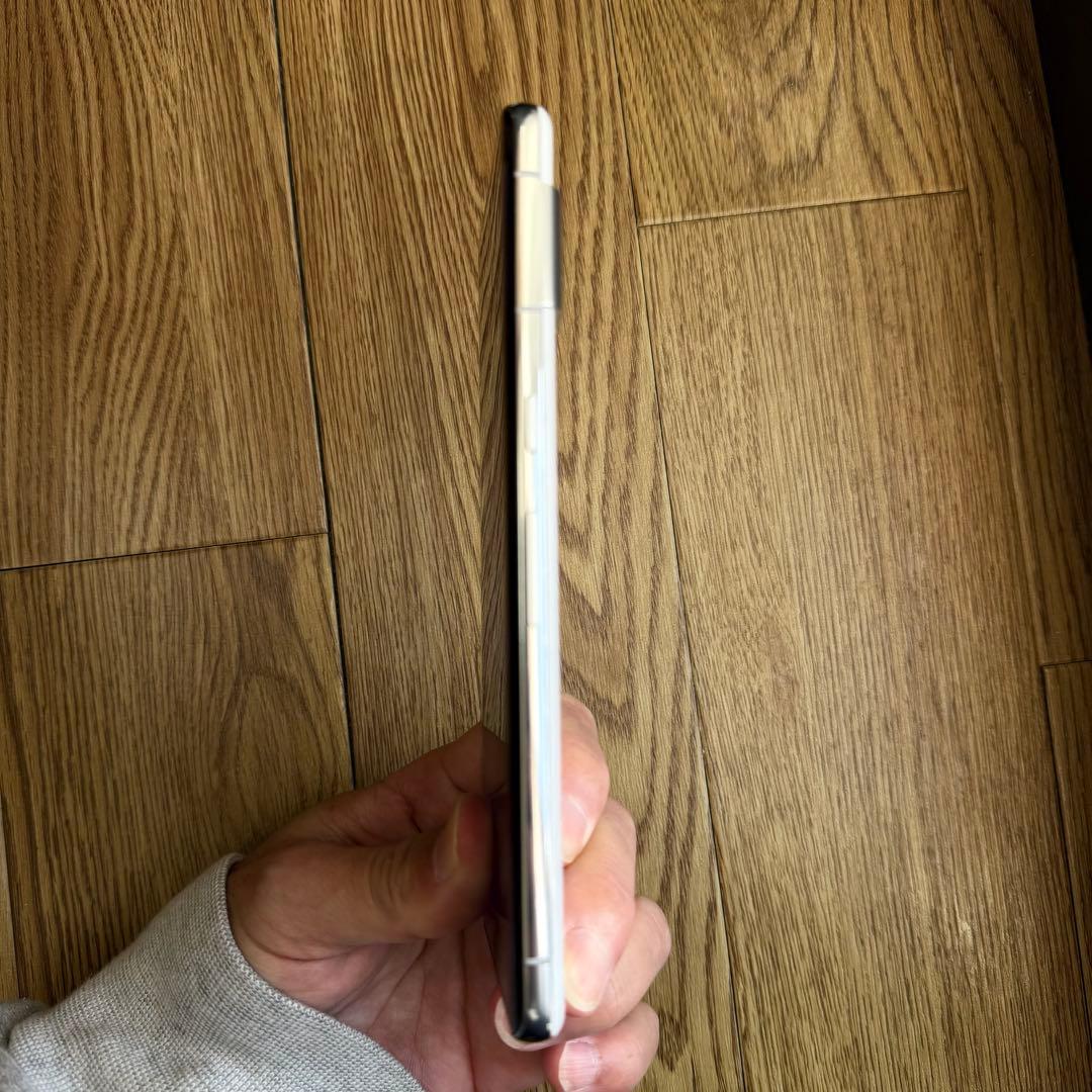 Pixel 7 Pro ホワイト 6.7インチ 液晶漏れ