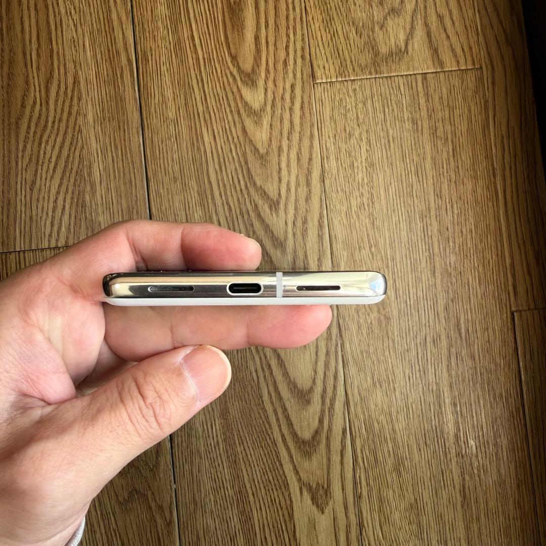 Pixel 7 Pro ホワイト 6.7インチ 液晶漏れ