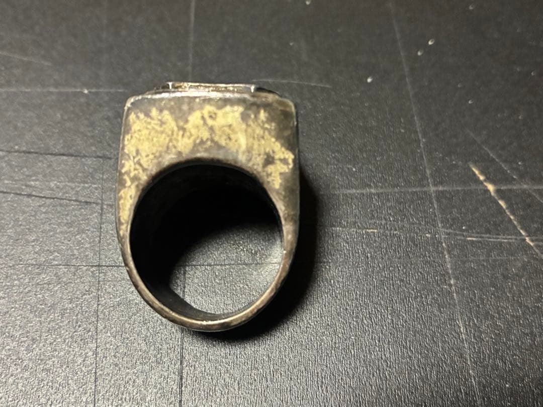 ジョンガリアーノ のリング