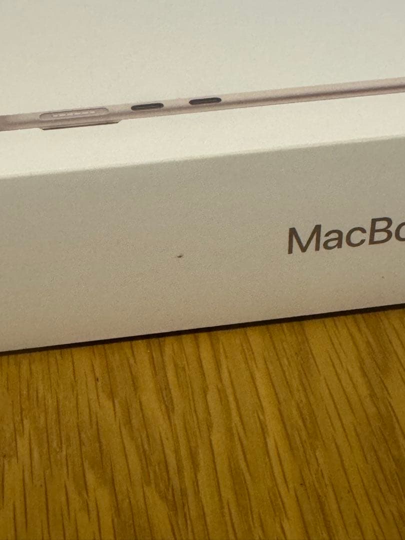 MacBook Air 13インチ M4チップ / 16GB256GB