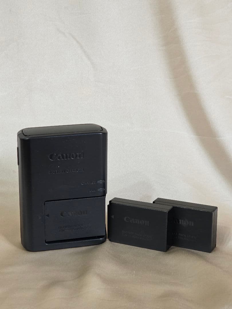 ★レンズ3本★Canon EOS Kiss M ミラーレスカメラ