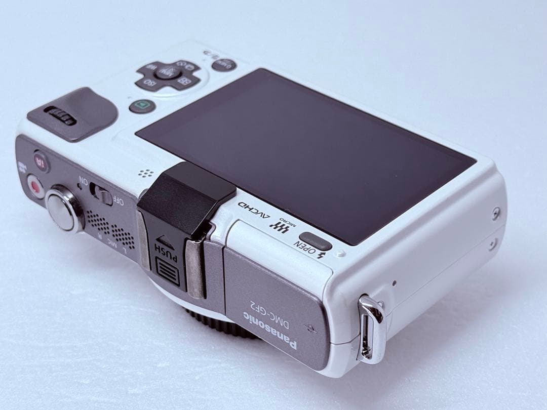 Panasonic LUMIX DMC-GF2 H-H014 レンズキット