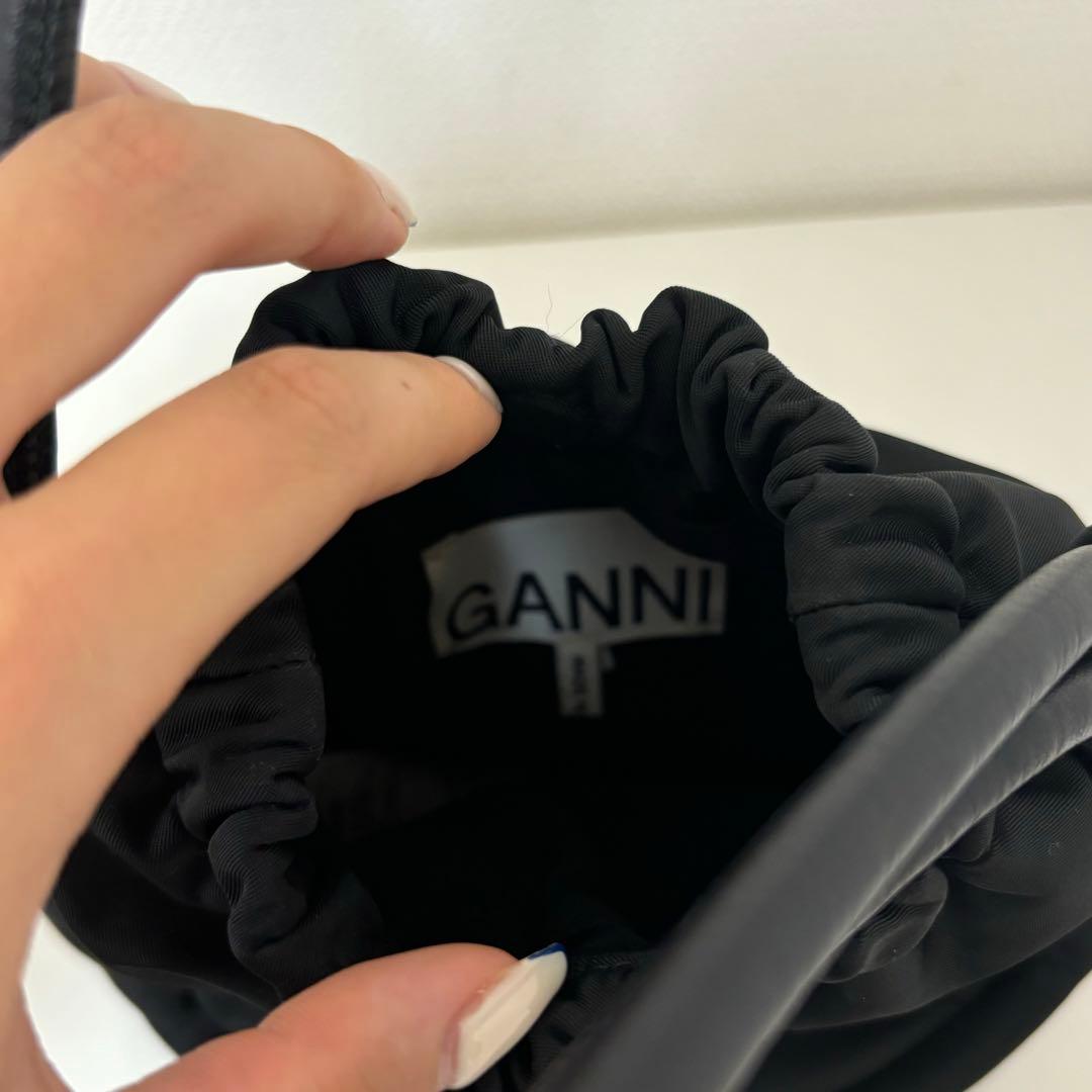 ganni バッグ