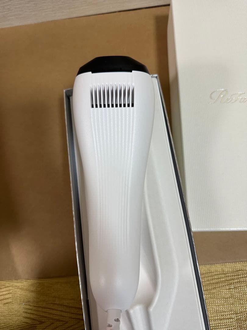 超美品ReFa 脱毛器 EPI GO RE-AR 顔脱毛 VIO脱毛