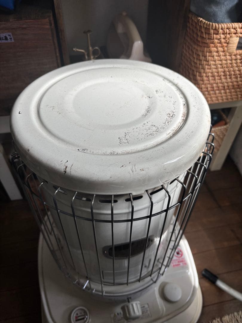 コロナ石油ストーブ ホワイト