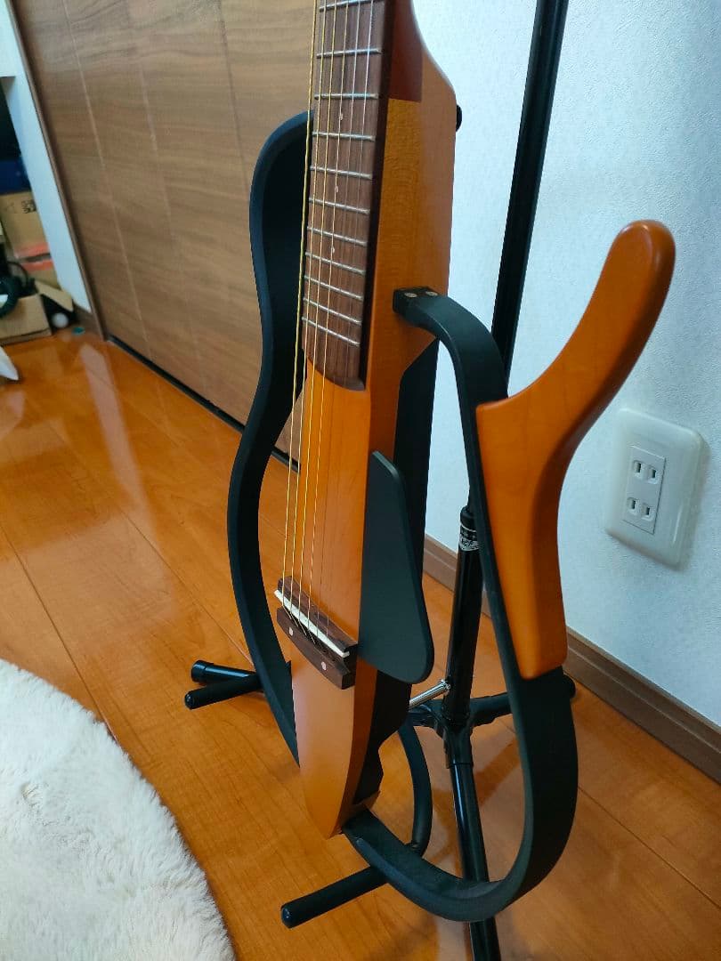 美品サイレントギターYAMAHA SLG110Sケース アダプタ プリアンプ付