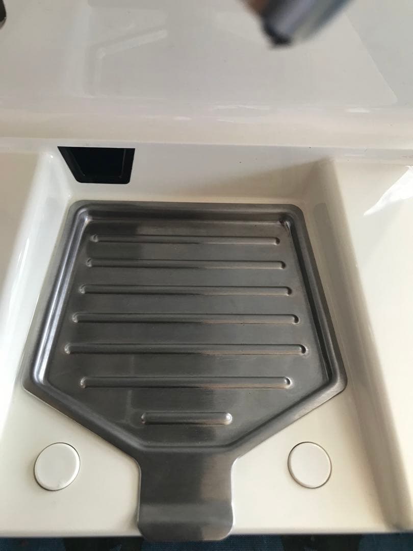 デロンギエスプレッソマシンECP3220J−W