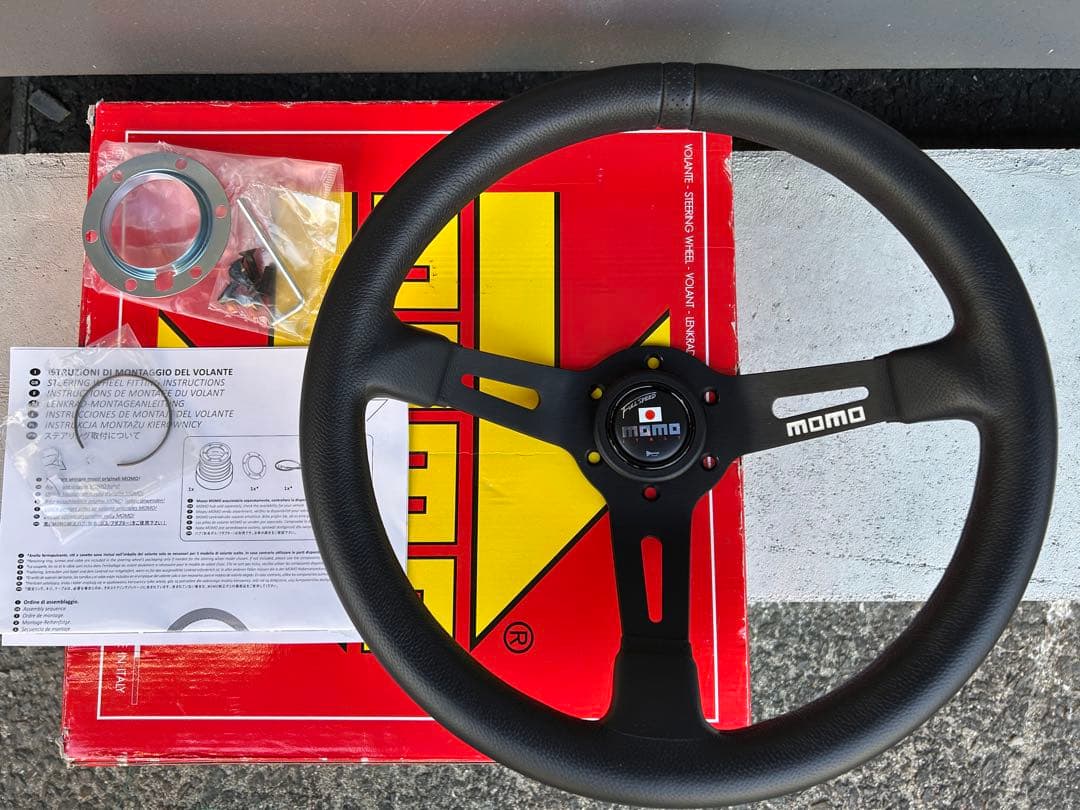 civicunさま専用　MOMO ステアリング328D 90mm