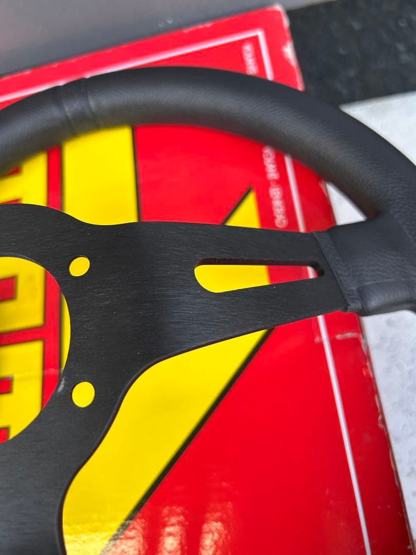 civicunさま専用　MOMO ステアリング328D 90mm