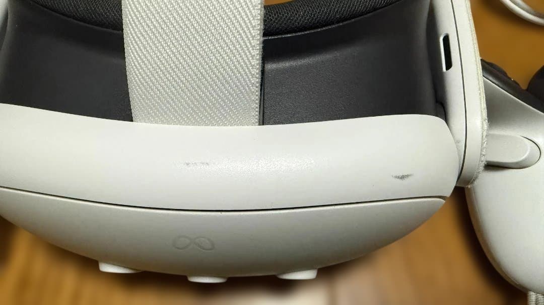 【極美品】 Quest 3 128GB + 純正接顔部 ＆ ストラップ