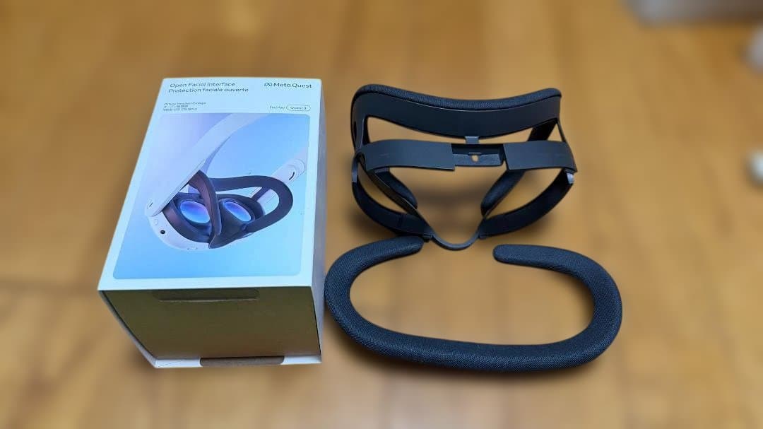 【極美品】 Quest 3 128GB + 純正接顔部 ＆ ストラップ