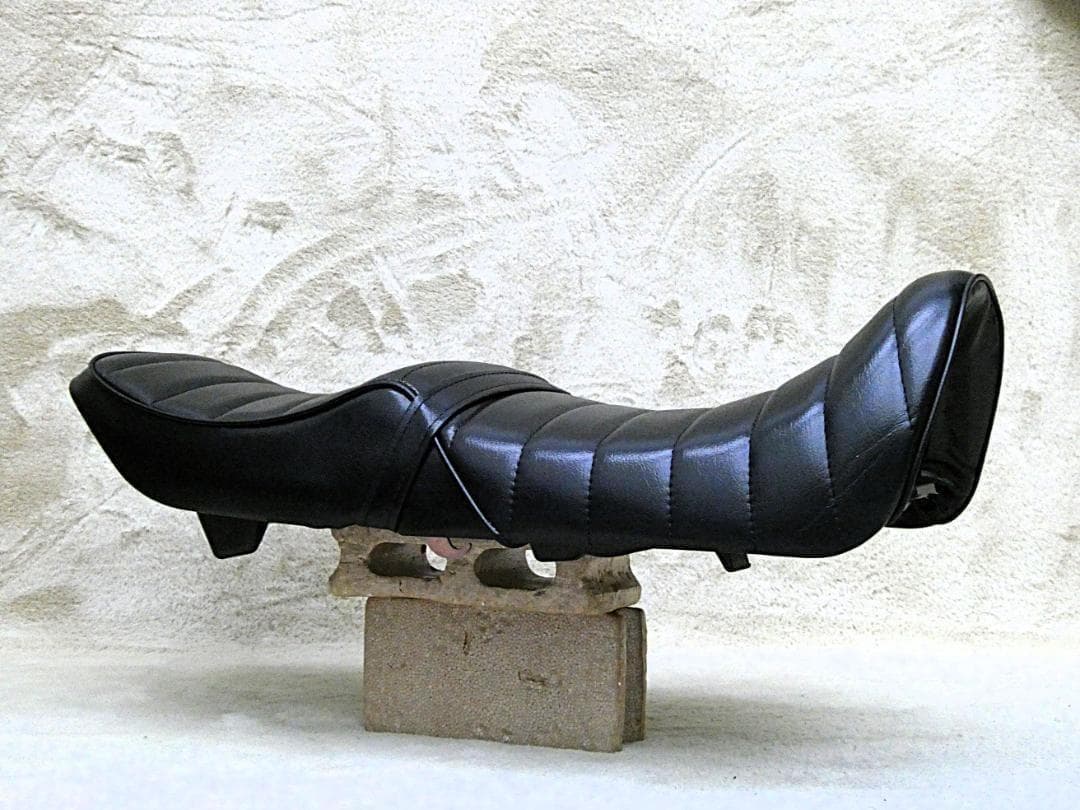 CBR400F　黒皮 タックロールシート/3 NC17ブラック あんこ抜き