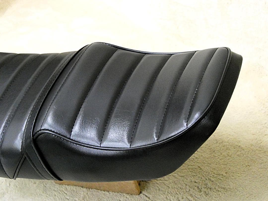 CBR400F　黒皮 タックロールシート/3 NC17ブラック あんこ抜き