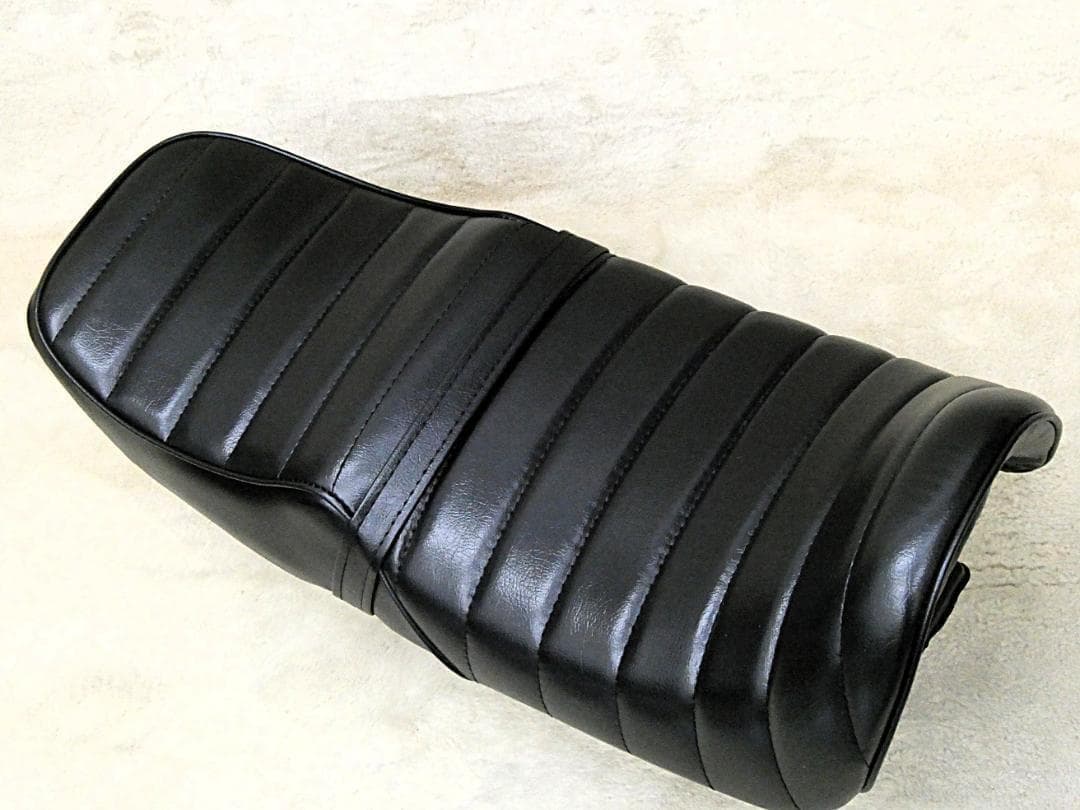 CBR400F　黒皮 タックロールシート/3 NC17ブラック あんこ抜き