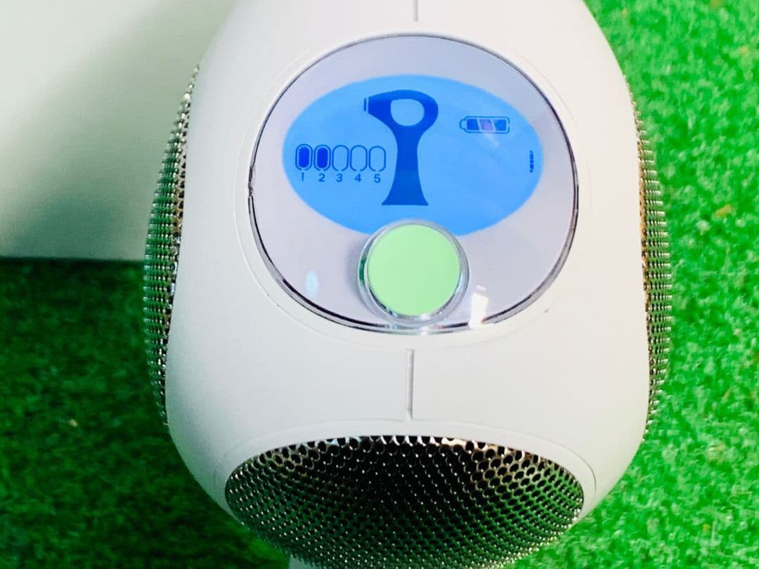 トリア美顔レーザー美顔器（充電器付き）LHR 4.0