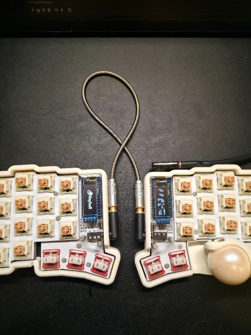 Keyball39 白基盤 完成品(キースイッチ/キーキャップ付き)