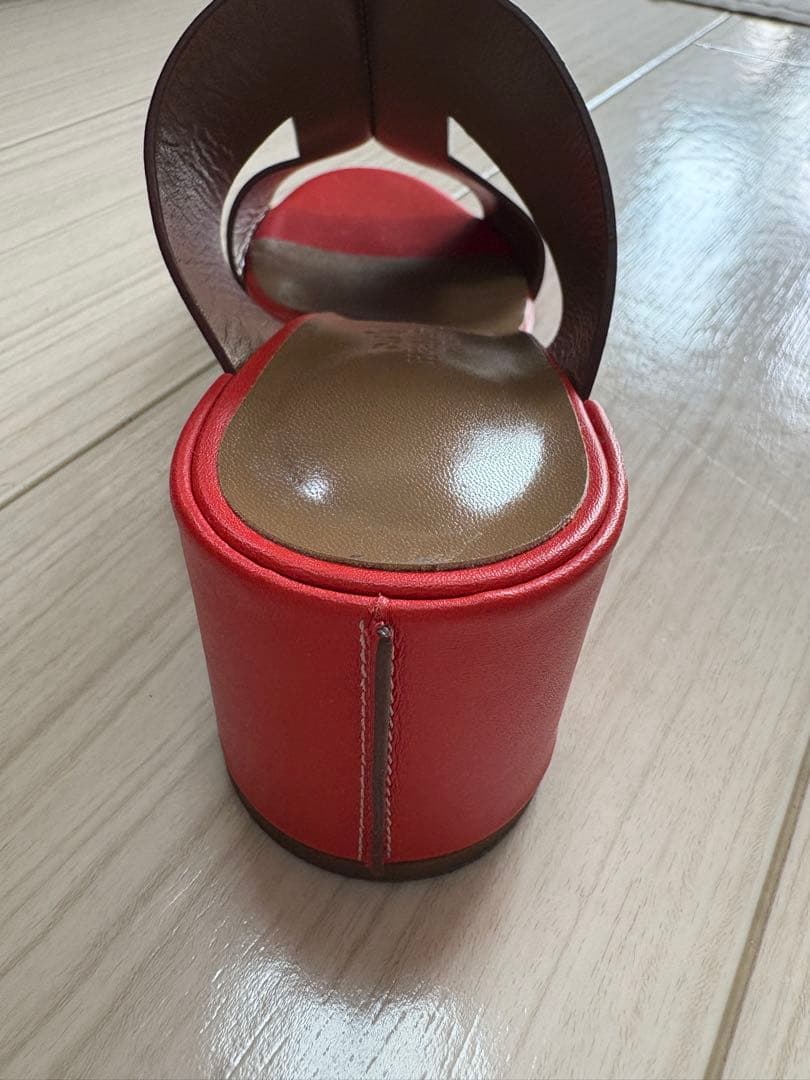 【美品】Hermès ルージュ系オープントゥサンダル