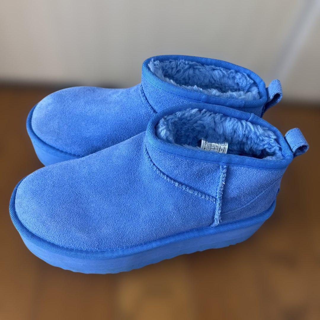 UGG Classic ウルトラミニプラット 厚底ブーツ