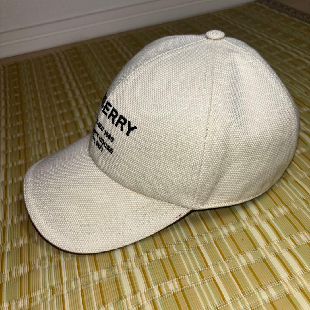 バーバリー　ベースボールキャップ　M
