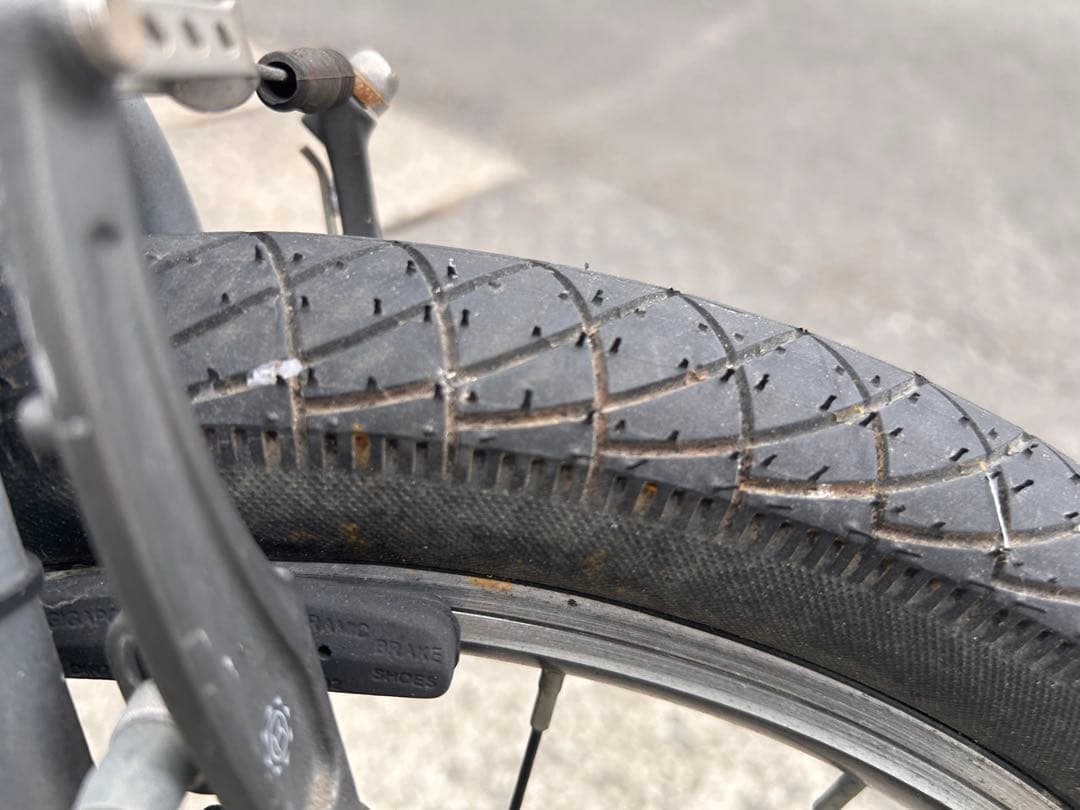 ヨツコプツノゼミ　ダホン 折りたたみ自転車 グレー　8段変速　ミニベロ