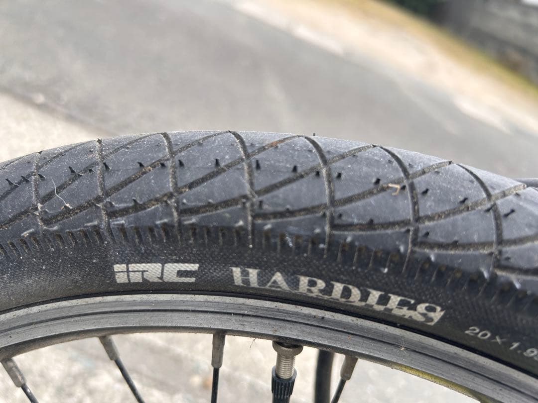 ヨツコプツノゼミ　ダホン 折りたたみ自転車 グレー　8段変速　ミニベロ