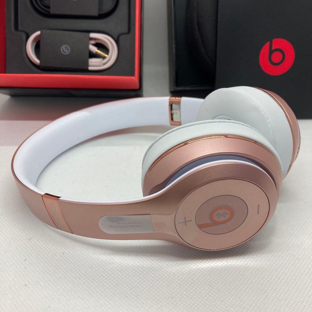 31)未使用Beats solo 3 wireless Rose Gold