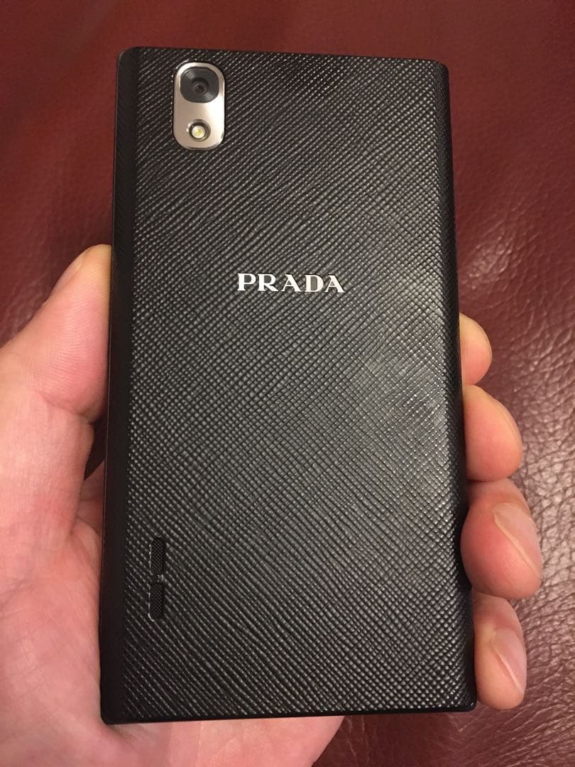 美品　希少　PRADA L-02D スマートフォン 本体