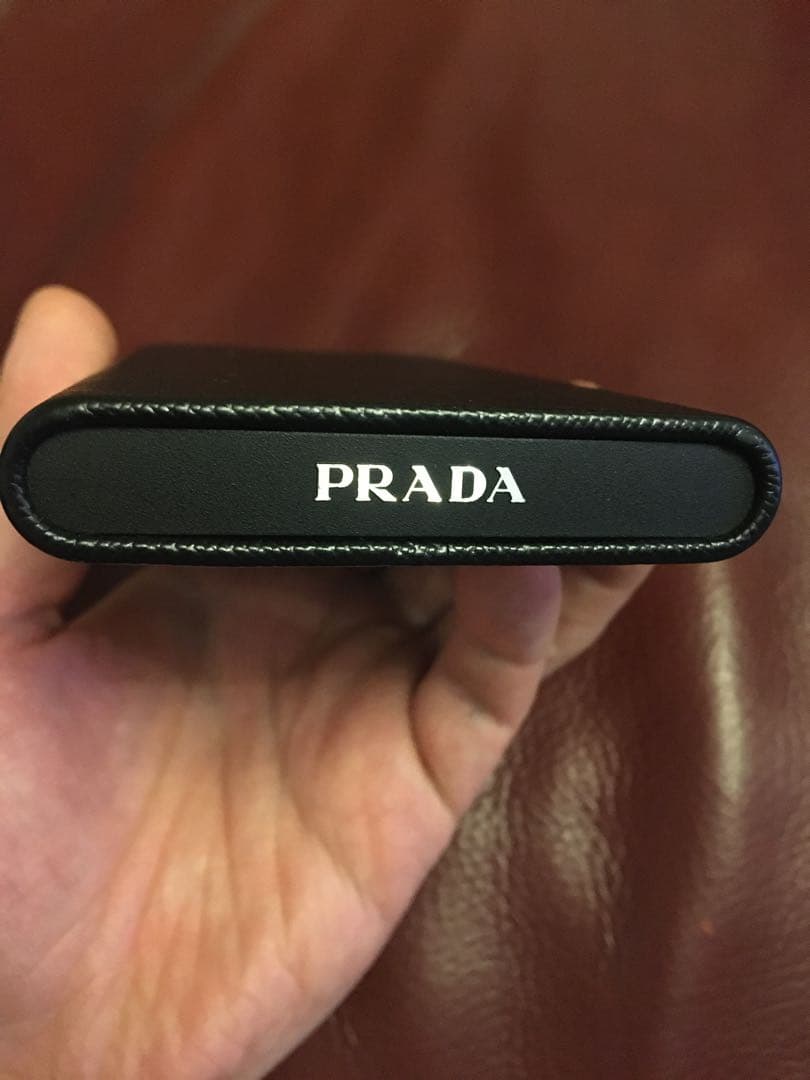 美品　希少　PRADA L-02D スマートフォン 本体