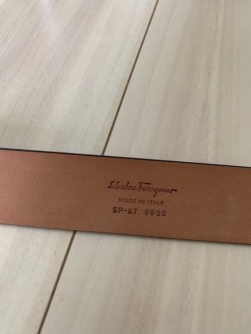 フェラガモ　Ferragamo　新品 未使用