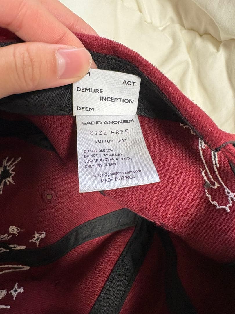 GADID ANONIEM キャップ　赤