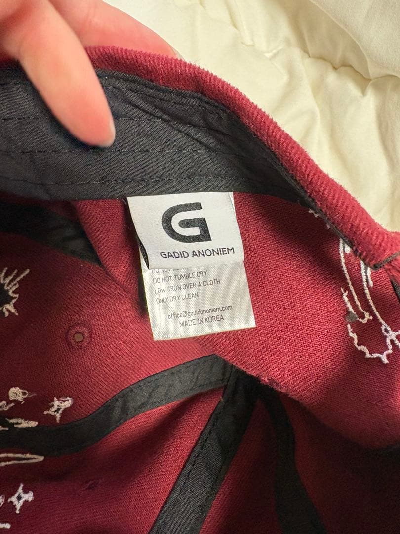 GADID ANONIEM キャップ　赤