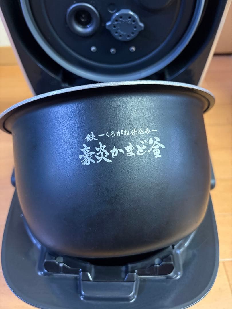 象印　炊飯器　炎舞炊き　NW-PT10 5.5合