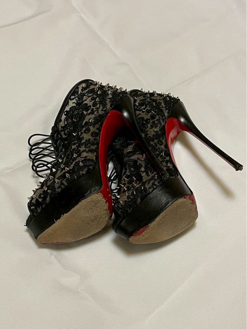 Christian Louboutin スパイク付きハイヒール