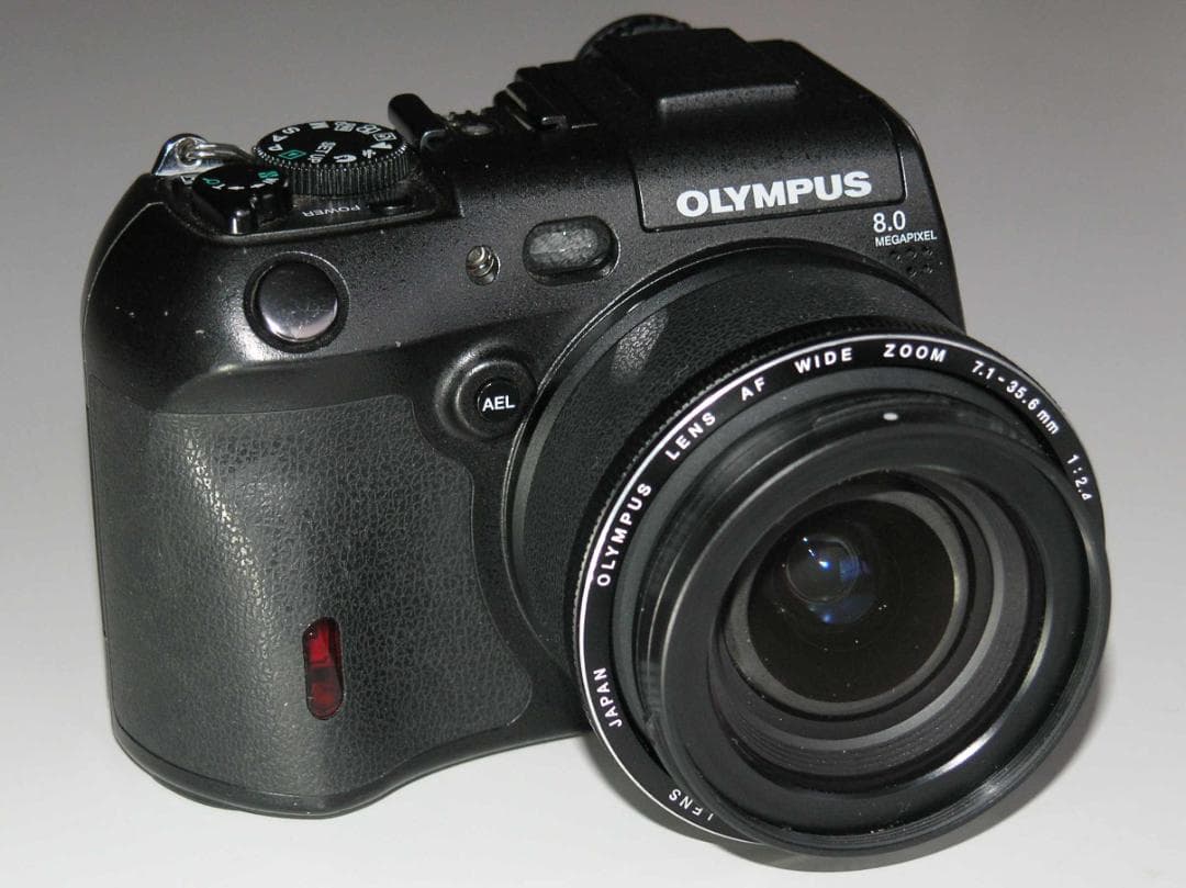 オリンパス キャメディア C-8080ワイドズームデジタルカメラ