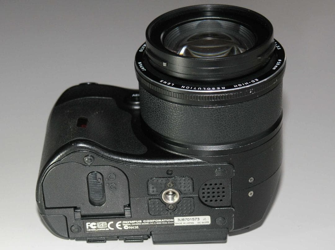 オリンパス キャメディア C-8080ワイドズームデジタルカメラ