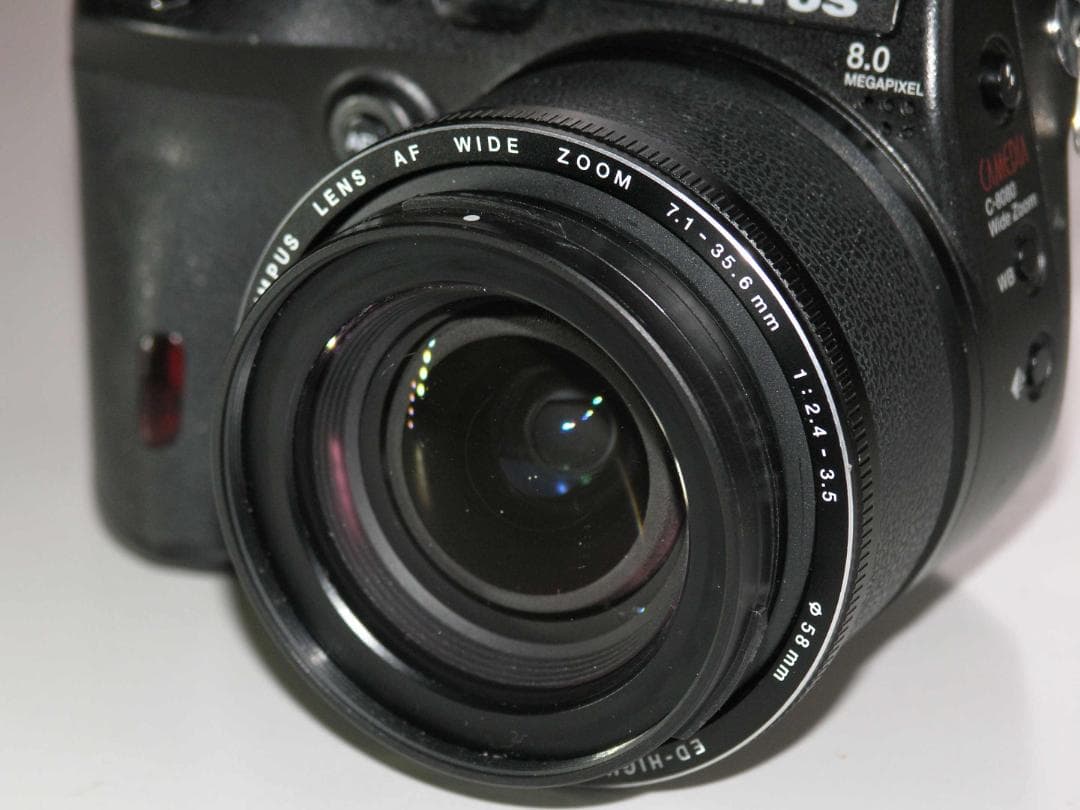 オリンパス キャメディア C-8080ワイドズームデジタルカメラ