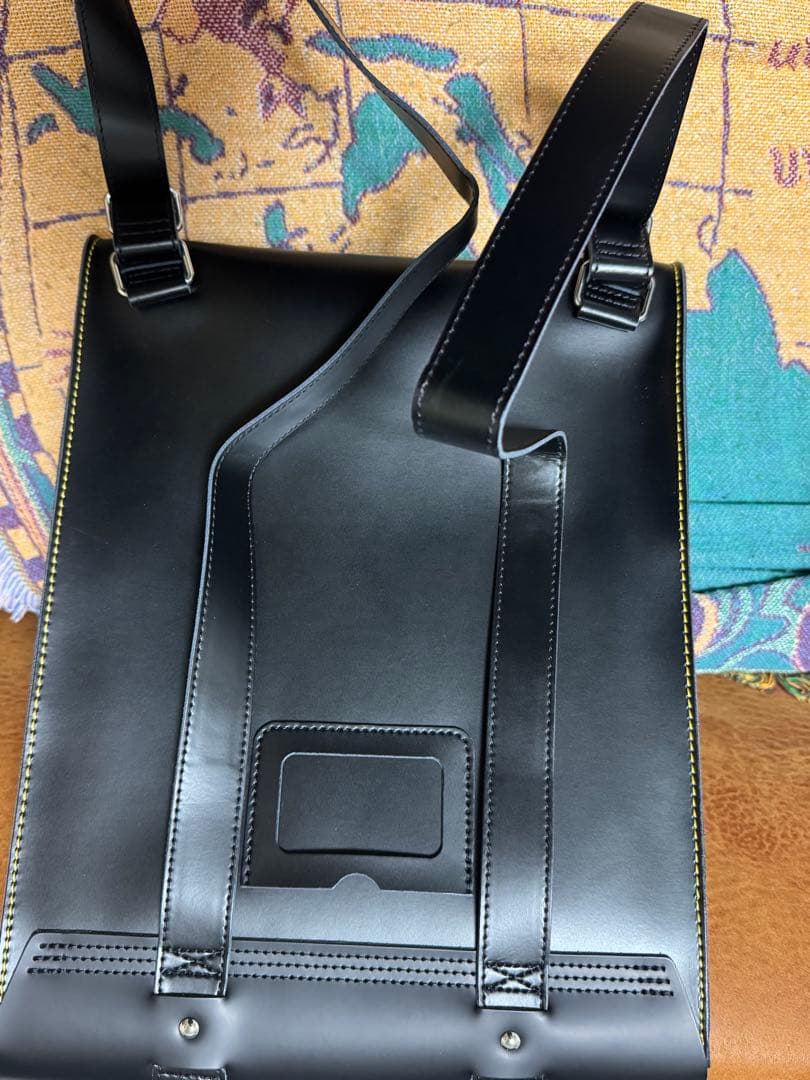 Dr. Martens/ドクターマーチン レザー バックパック AC989003