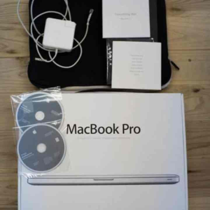 MacBook本体 Apple Mac Book Pro i5/15inch