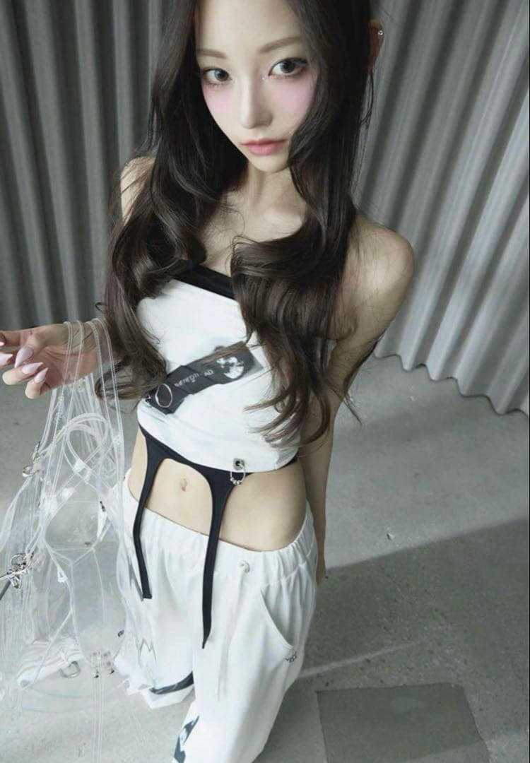 パンツ THEREDTHREADS print sweat pants charm