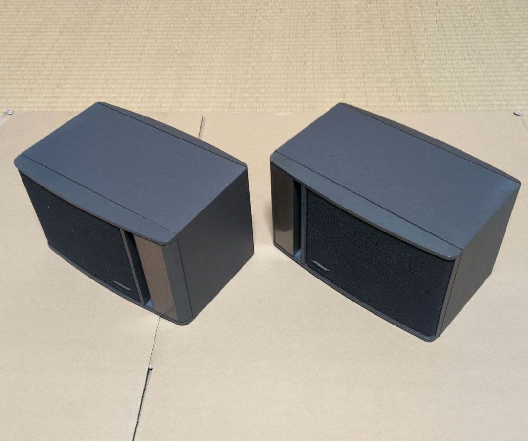 BOSE製 小型スピーカー １ペア