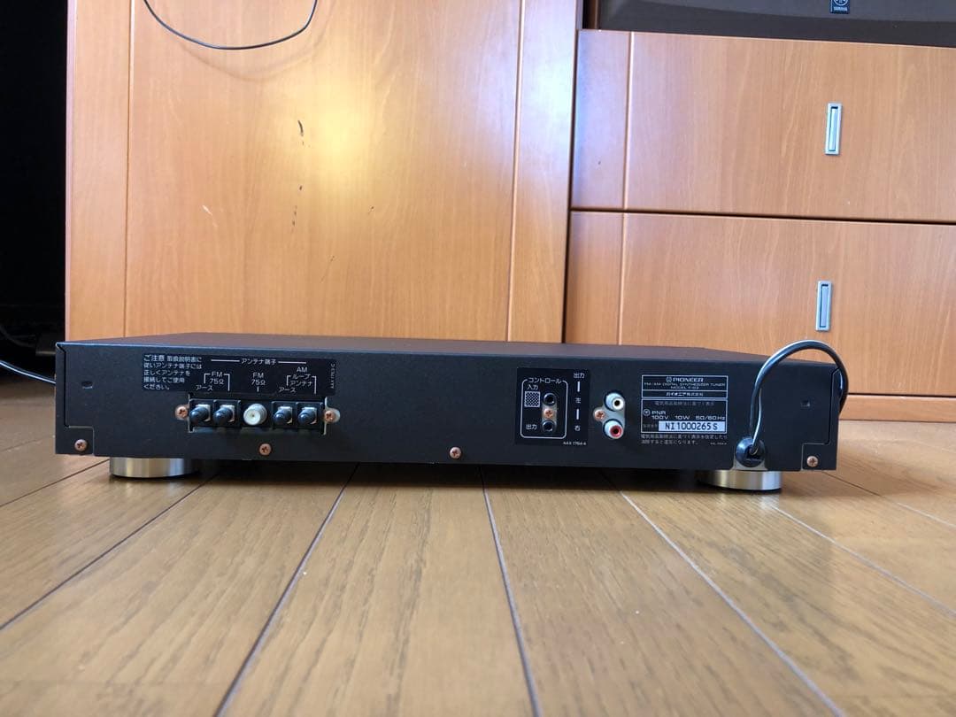 ★値下げ‼️パイオニアF-03 FM/AM デジタルシンセチューナー・アンテナ付