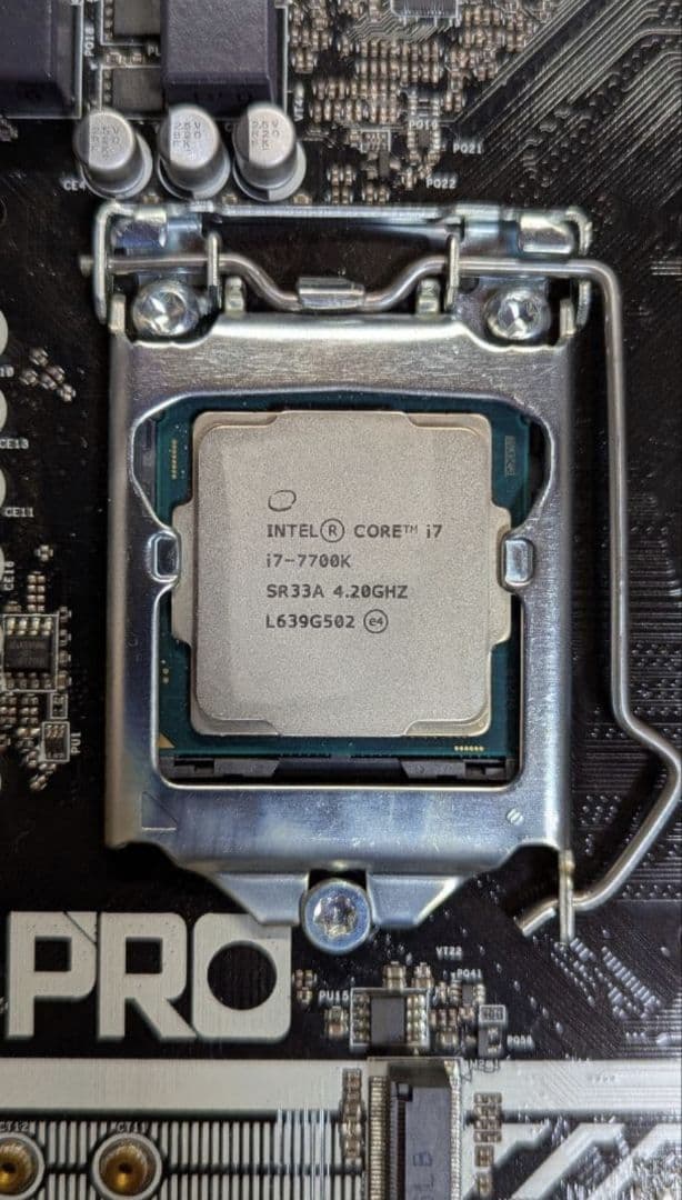 H270M Pro4 マザーボード + i7-7700K + 水冷クーラー