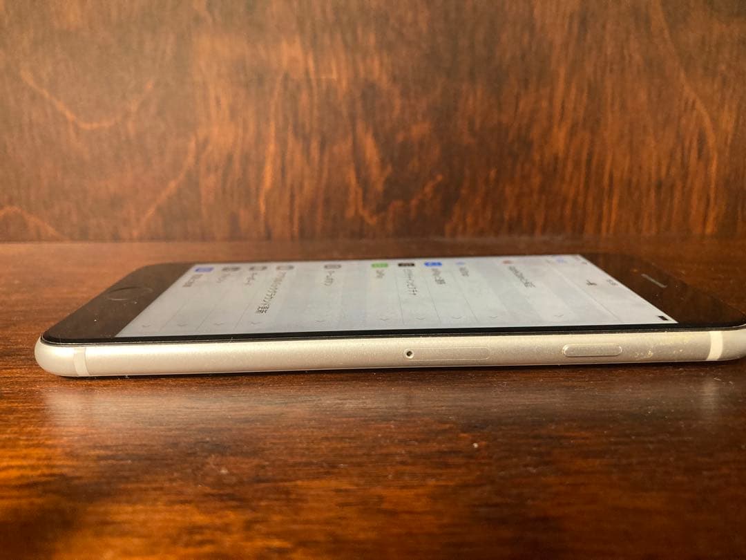 iPhone SE 第2世代 ホワイト 本体 128GB SIMフリー