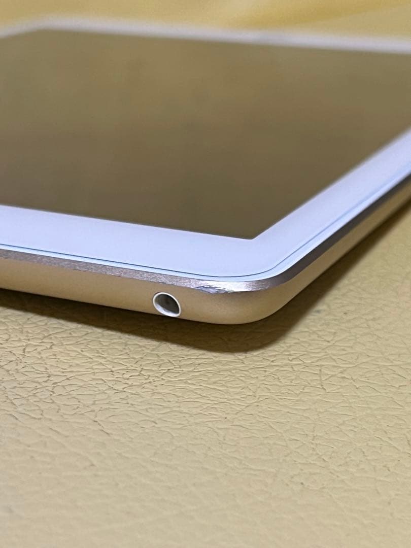 ゆの様iPad 第５世代 ゴールド　128GB