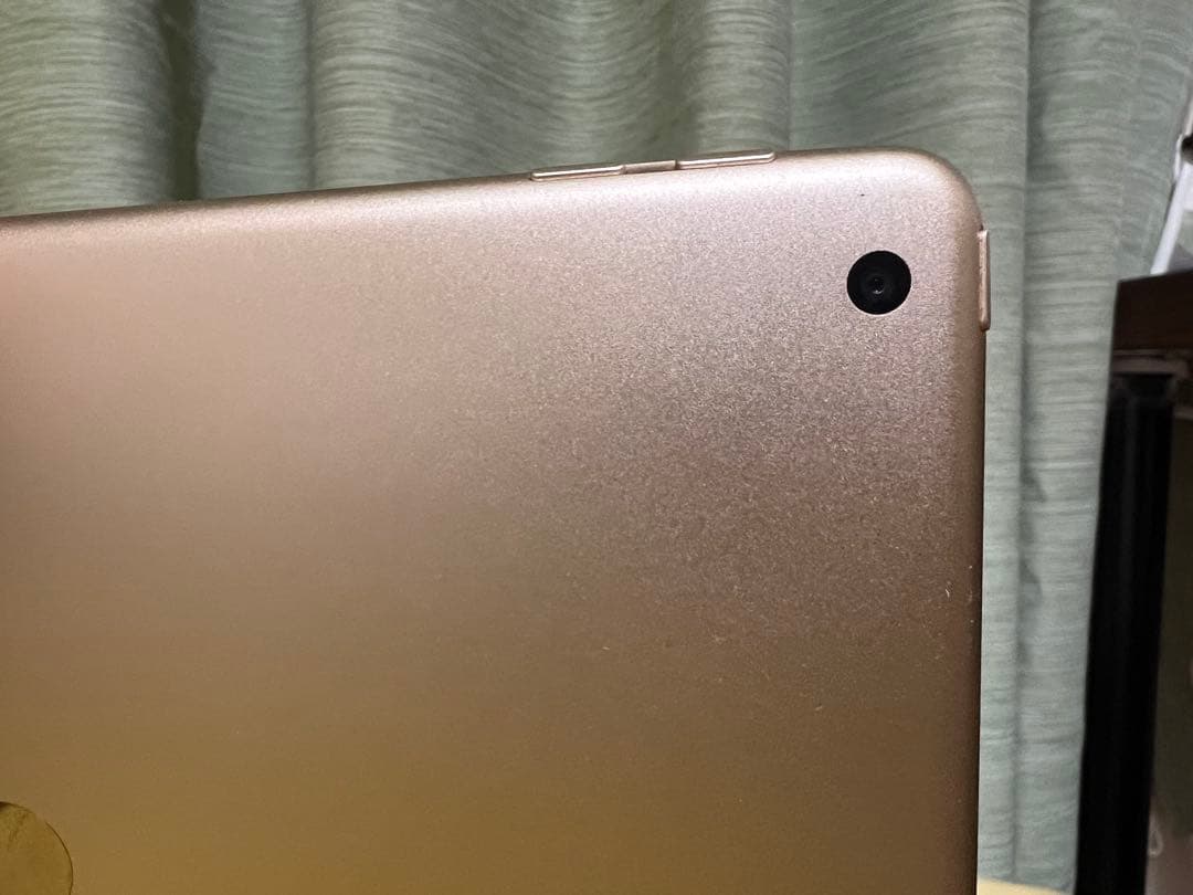 ゆの様iPad 第５世代 ゴールド　128GB