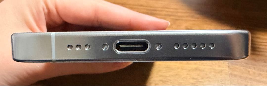 Apple iPhone 16Pro ホワイトチタニウム　128G