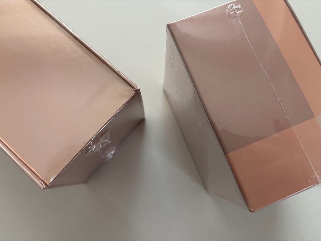 【新品未開封】シュリンク付き　アクシージア目元美顔器、目元パック